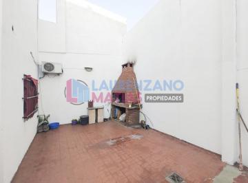 Casa · 115m² · 4 Ambientes · 2 Cocheras · Hermosa Casa 4 Ambientes con Parrilla y Garage - Villa Raffo