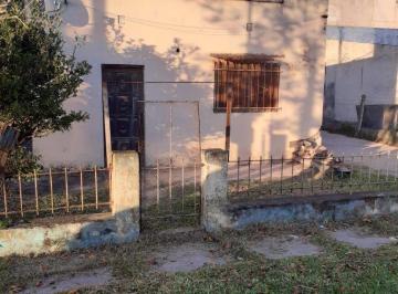Casa · 60m² · 4 Dormitorios · Vendo Casa a Reciclar en Concepción del Uruguay, Entre Ríos