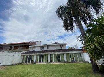 Consultorio de 18 ambientes, Córdoba · Alquiler Establecimiento Para Consultorios - Cerro de Las Rosas