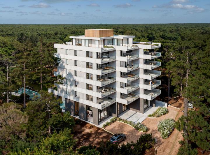 Desarrollo vertical , Pinamar · Aura. Pinamar Norte. Boulevard Carlos Roberto Darwin E/ Moreno y Agostini