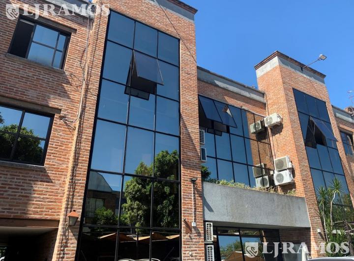 Oficina comercial · 200m² · 2 Cocheras