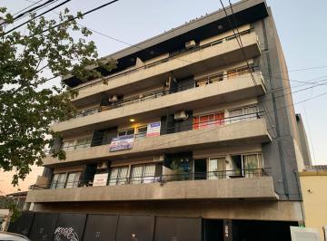 Departamento · 44m² · 2 Ambientes · 1 Cochera · Departamento en Tigre, Entre Av Cazon E Italia