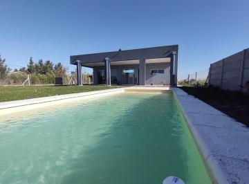 Casa · 518m² · 4 Ambientes · Casa - Arana
