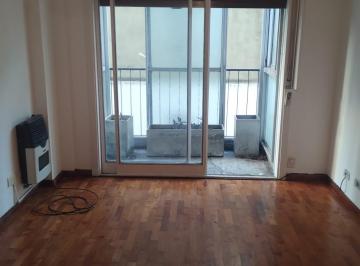 Departamento de 2 ambientes, Balvanera · Balbanera. Tucuman 2100.dto.2 Amb. Impecable. Luminoso. Balcon!