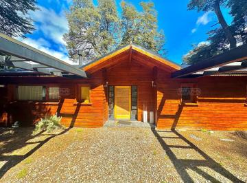 Casa · 288m² · 4 Ambientes · Casa Venta Arelauquen