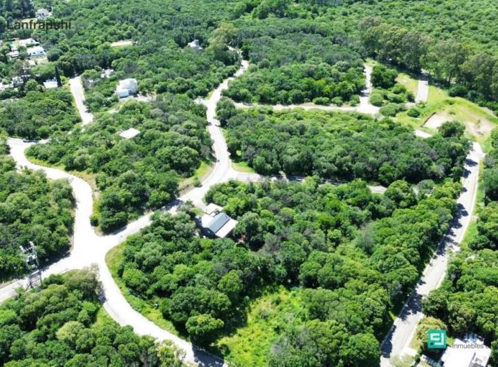 Terreno · 590m² · 1 Ambiente