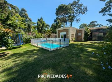 Foto1 · Hermosa Casa 3 Dorm. y Piscina en Playa Brava