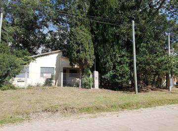 Casa de 4 ambientes, San Clemente del Tuyú · Casa Sobre Importante Lote
