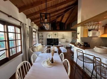 Casa · 127m² · 4 Ambientes · 2 Cocheras · Casa en Venta en Villa del Plata