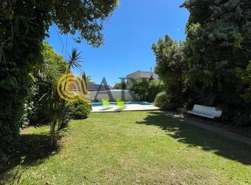 Casa de 6 ambientes, San Fernando · Punta Chica - Casa en 2 Plantas - 4 Dorm - Parque, Pileta, Parrilla