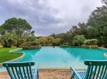 Campo · 350m² · 4 Dormitorios · 2 Cocheras · Espectacular Chacra en Jose Ignacio con Increíbles Vistas
