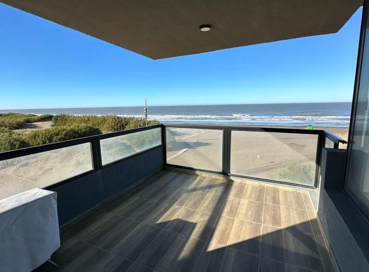 Departamento · 180m² · 4 Ambientes · 1 Cochera
