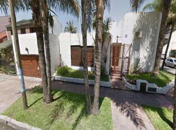 Casa · 260m² · 6 Ambientes · 1 Cochera · Casa en Venta en San Justo