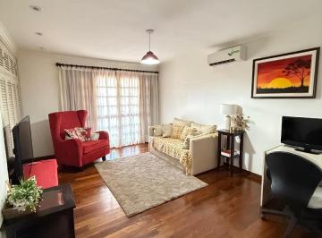 Casa · 485m² · 6 Ambientes · 2 Cocheras · Cf1195 - Casa en Venta Z/ Bolívar Entre Gral. Paz y 25 de Mayo