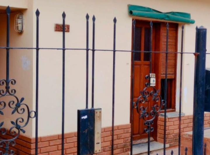 Casa · 124m² · 6 Ambientes · 2 Cocheras