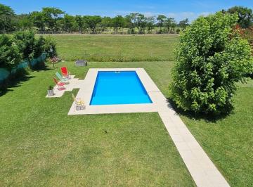 Casa · 180m² · 5 Ambientes · 1 Cochera · Casa en Alq. Temporario en Haras Santa Maria, Escobar, G. B. a. Zona Norte