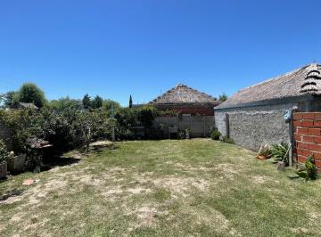 Casa · 56m² · 3 Ambientes · 1 Cochera · Casa de Dos Dorm. en Venta en Sicardi