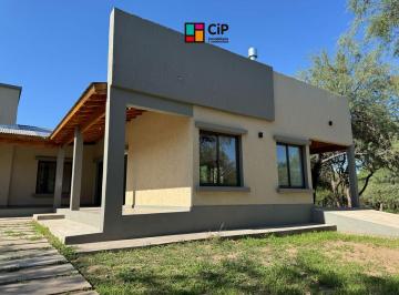 Casa de 4 ambientes, Carpintería · Venta de Casa en Carpinteria a Minutos de La Villa de Merlo