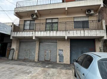 Edificio · 300m² · 6 Ambientes · 5 Cocheras · Venta en Block Departamentos y Locales - con Escritura