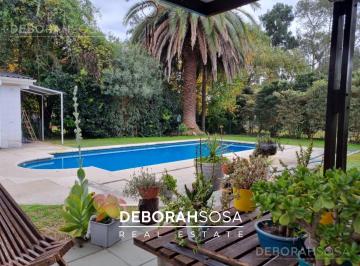 Casa · 300m² · 6 Ambientes · 3 Cocheras · Casa en Venta 6 Ambientes en El Barrio El Nautico Country Club Escobar Apto Credito