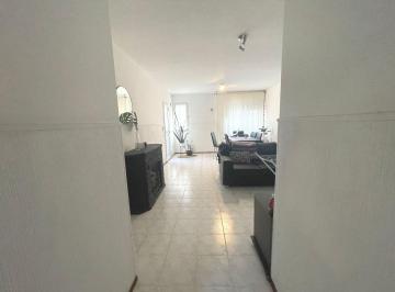 Departamento · 90m² · 5 Ambientes · Don Orione 831 a m de Avellaneda