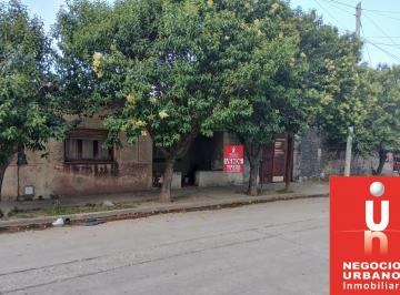 Casa de 8 ambientes, Córdoba · Venta Bº Villa Bustos Piedras 5375 Casa a Refaccionar + Galpón + Terreno