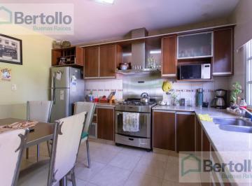 Casa · 256m² · 4 Ambientes · 2 Cocheras · Venta - Garzon 1554 a - Casa 3 Dorm. - Cochera - Quincho - Belgrano - Rosario