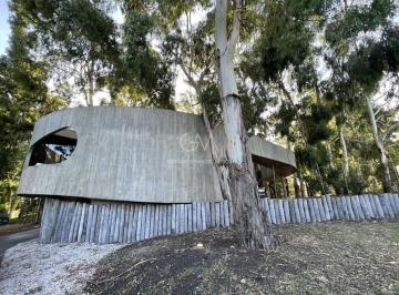 Casa · 240m² · 5 Ambientes · Increible Casa de 5 Ambientes en Alquiler Temporal