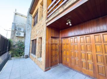 Casa · 204m² · 4 Ambientes · 3 Cocheras · Casa - Lanús Oeste