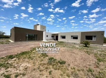 Casa · 20000ha · 7 Ambientes · 2 Cocheras · Casa en Venta de 3 Dorm. en El Doradillo Puerto Madryn Lote de 2 Hectáreas
