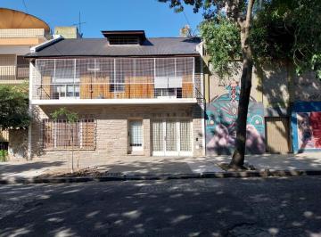 Casa · 263m² · 5 Ambientes · 1 Cochera · Casa 5 Amb Cochera y Patio en Parque Chacabuco