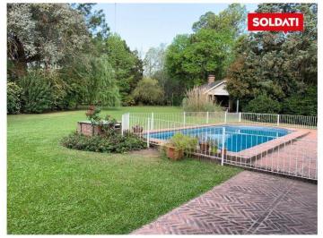 Casa · 200m² · 5 Ambientes · 1 Cochera · Casa en Venta en Country Carmel, Pilar
