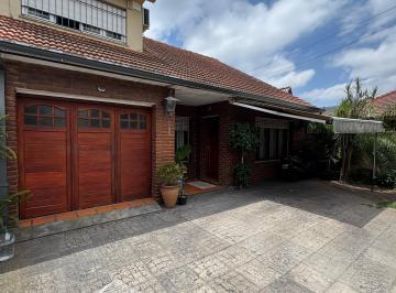Casa de 7 ambientes, Quilmes · Casa en Venta Quilmes Oeste, Parque con Quincho, Piscina y Pergola