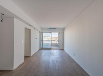 Departamento · 70m² · 3 Ambientes · 1 Cochera · Departamento 3 Ambientes - Parque Patricios