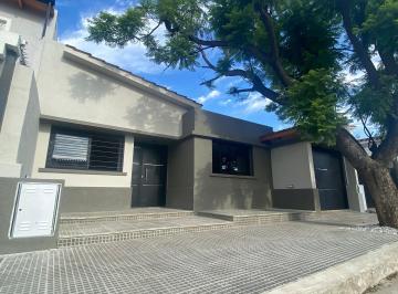 Casa · 160m² · 3 Ambientes · 2 Cocheras · Venta Casa en Villa Cabrera