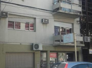 Departamento · 74m² · 3 Ambientes · Semi Piso 3 Ambientes Apto Profesional Ramos Centro