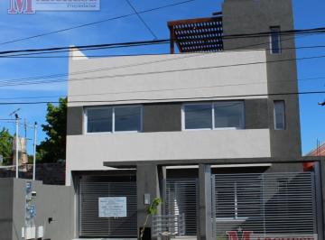 Casa · 95m² · 3 Ambientes · 1 Cochera · Triplex 3 Ambientes en Venta en Castelar Sur