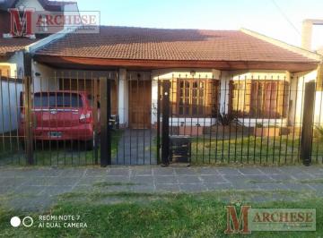 Casa · 120m² · 4 Ambientes · 1 Cochera · Casa 4 Ambientes en Venta en Ituzaingó Norte