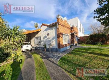 Casa · 240m² · 4 Ambientes · 1 Cochera · Casa 4 Ambientes en Alquiler en Ituzaingó