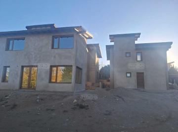 Casa · 76m² · 3 Ambientes · Casa en Venta en Lomas del Cauquen, Bariloche, Patagonia