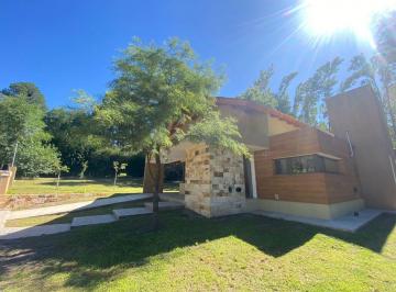 Casa de 4 ambientes, Villa General Belgrano · Venta de Vivienda y Lote en Villa General Belgrano - Inv0150