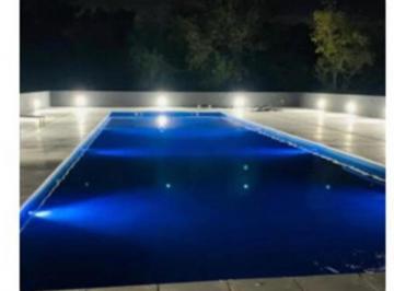 Departamento · 30m² · 1 Ambiente · 1 Cochera · Monoambiente de Lujo Temporario en Caning