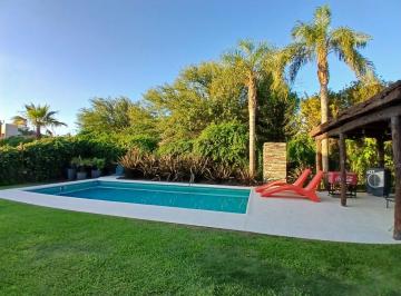 Casa de 3 ambientes, Córdoba · La Reserva - Moderna Maximo Confort y Calidad - con Todo