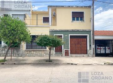 INGRESO PRINCIPAL · Casa en B° Alto General Paz 3 Dorm. con Patio