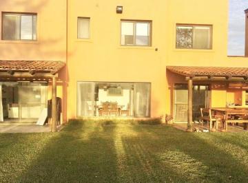 Casa · 250m² · 4 Ambientes · 3 Cocheras · Casa en Alquiler en San Isidro Labrador (Enero 2025)