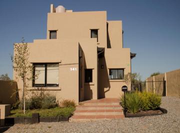 Casa de 4 ambientes, Tandil · Casa en Venta de 3 Dorm. - Zona Punto Tandil (Apta Crédito)