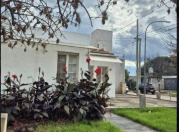 Casa de 4 ambientes, Córdoba · Casa Esquina en Boulevares - Escritura
