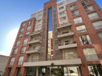 Departamento · 50m² · 3 Ambientes · 1 Cochera · Departamento 3 Ambientes Impecable con Cochera y Baulera