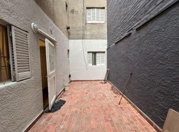 Departamento · 80m² · 5 Ambientes · Rivadavia 2433