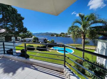Casa · 129m² · 5 Ambientes · 1 Cochera · Venta Casa 3 Dorm Costa Azul con Vista a Lago